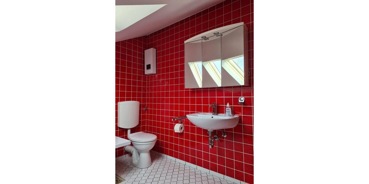 Dachgeschoßwohnung Eschweiler - 2.5 Zimmer, 67 m&sup2;, 420&euro; | Angebot:26586389