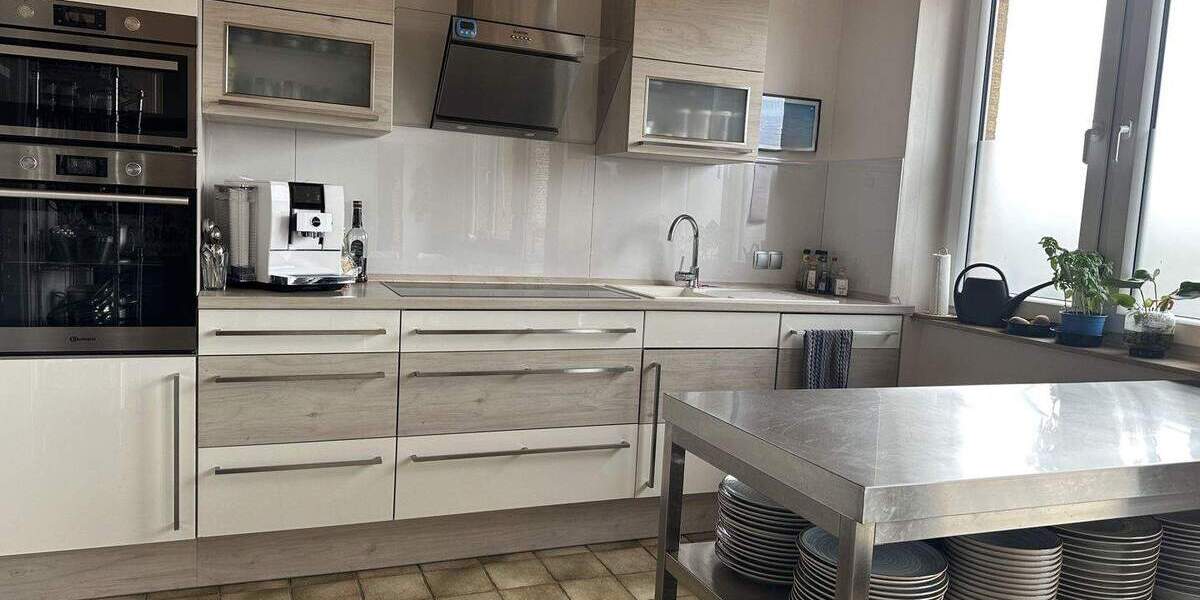 Mehrfamilienhaus, Wohnhaus Niederzier - 8 Zimmer, 274 m&sup2;, 415.000&euro; | Angebot:25692153