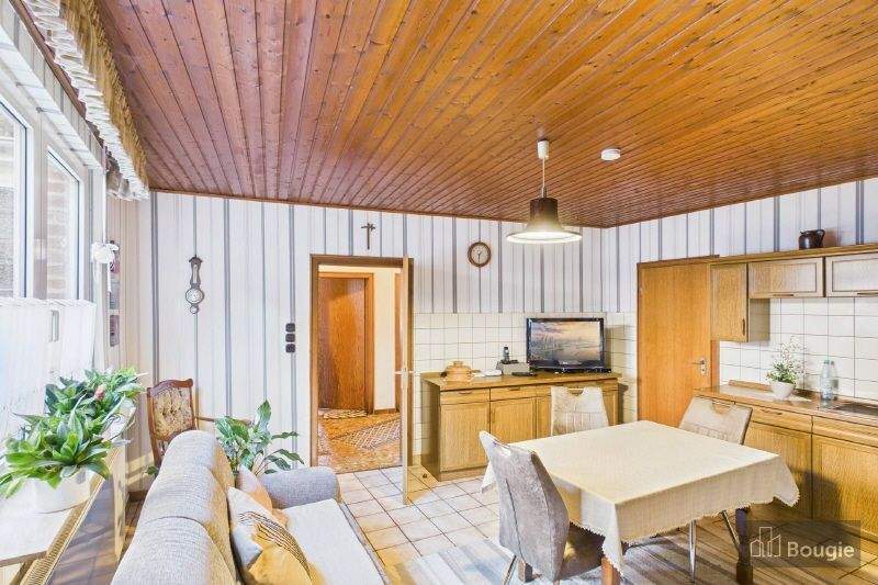 Mehrfamilienhaus, Wohnhaus Gangelt Schierwaldenrath - 7 Zimmer, 252 m&sup2;, 395.000&euro; | Angebot:25661027