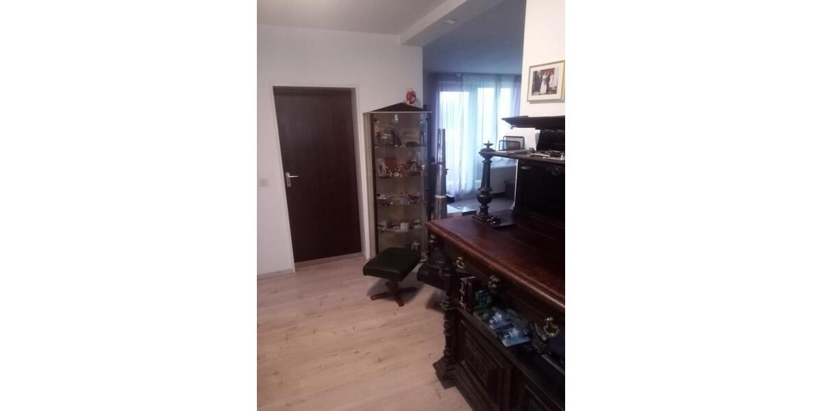 Etagenwohnung Düren Distelrath - 3 Zimmer, 80 m&sup2;, 93.000&euro; | Angebot:25018713