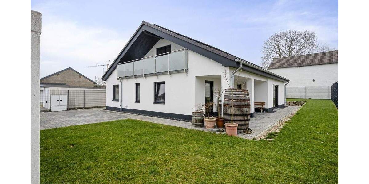 Mehrfamilienhaus, Wohnhaus Erkelenz Holzweiler - 7 Zimmer, 201 m&sup2;, 695.000&euro; | Angebot:25746555