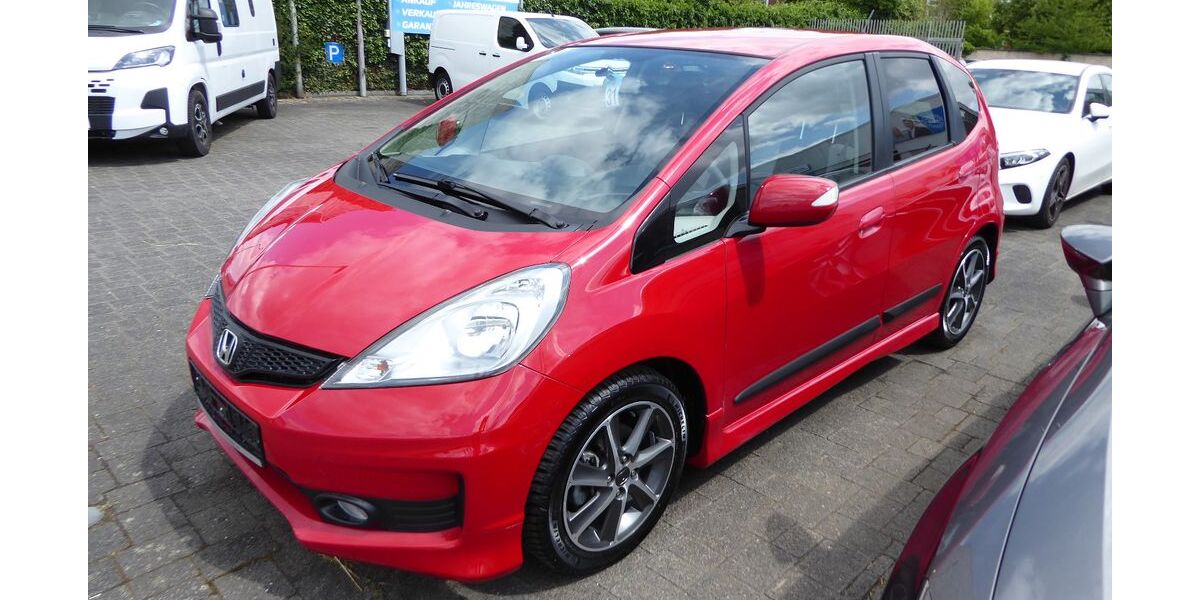 Honda Jazz 15.829 km 8.990 &euro; Herzogenrath 52134
