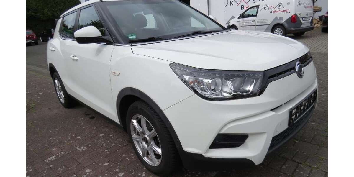 SsangYong Tivoli 115.523 km 6.490 &euro; Übach-Palenberg 52531