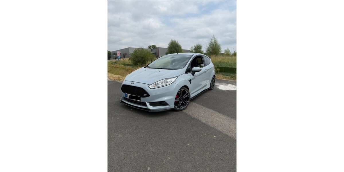 Ford Fiesta 117.280 km 12.500 &euro; Stolberg 52222