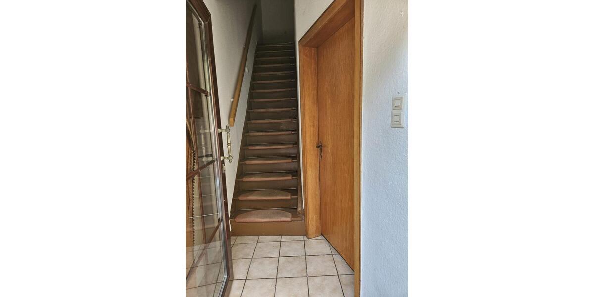 Einfamilienhaus Herzogenrath - 6 Zimmer, 121 m&sup2;, 250.000&euro; | Angebot:26412375