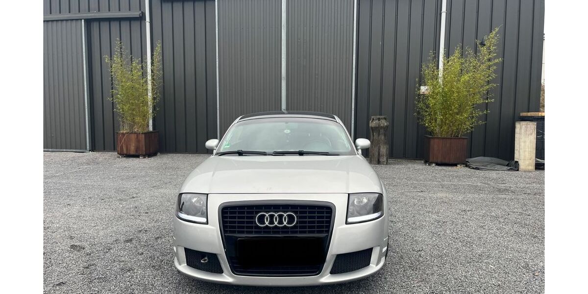 Audi TT 198.000 km 11.500 &euro; Aachen 52076