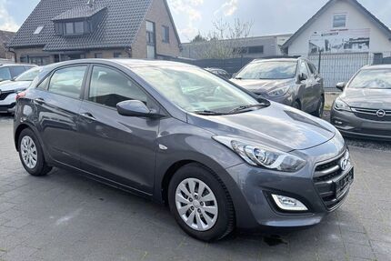 Hyundai i30 63.195 km 10.400 &euro; Übach Palenberg 52531