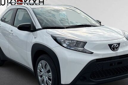 Toyota Aygo (X) 2.500 km 14.994 &euro; Eschweiler 52249