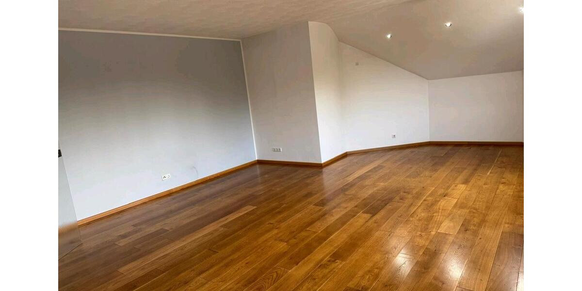 Etagenwohnung Aldenhoven - 3 Zimmer, 120 m&sup2;, 1.100&euro; | Angebot:25824083