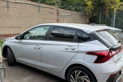 Hyundai i20 10.000 km 15.400 &euro; Baesweiler 52499
