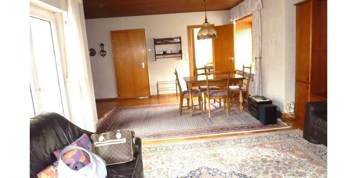 Bungalow Baesweiler - 5 Zimmer, 150 m&sup2;, 300.000&euro; | Angebot:25671392