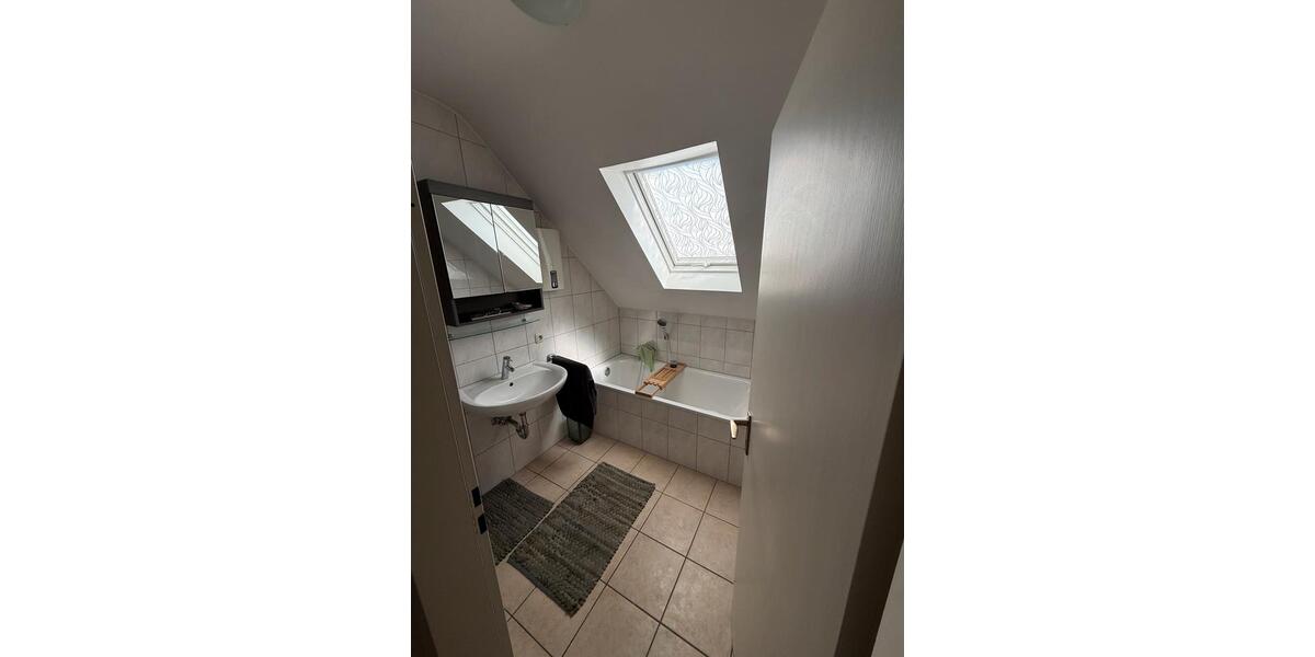 Etagenwohnung Aachen Eilendorf - 3 Zimmer, 85 m&sup2;, 1.300&euro; | Angebot:26441327
