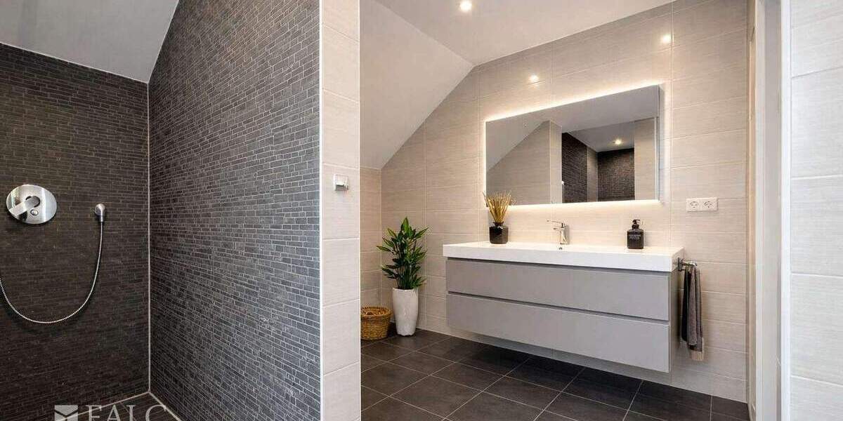 Einfamilienhaus Alsdorf Hoengen - 4 Zimmer, 130 m&sup2;, 499.000&euro; | Angebot:25742781