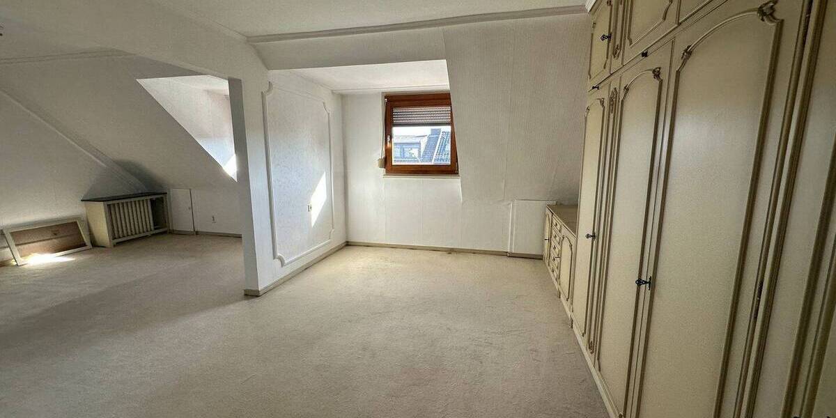 Einfamilienhaus Düren Gürzenich - 7 Zimmer, 178 m&sup2;, 355.000&euro; | Angebot:26190016