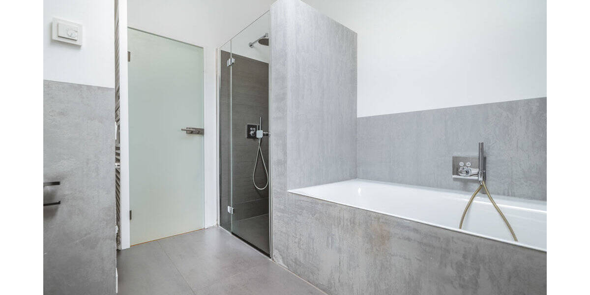 Etagenwohnung Aachen Aachen-Mitte - 3 Zimmer, 119 m&sup2;, 349.000&euro; | Angebot:26207158