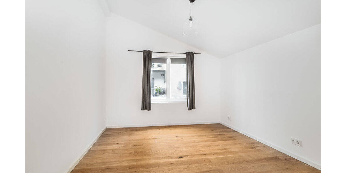 Etagenwohnung Aachen Aachen-Mitte - 3 Zimmer, 119 m&sup2;, 349.000&euro; | Angebot:26207158