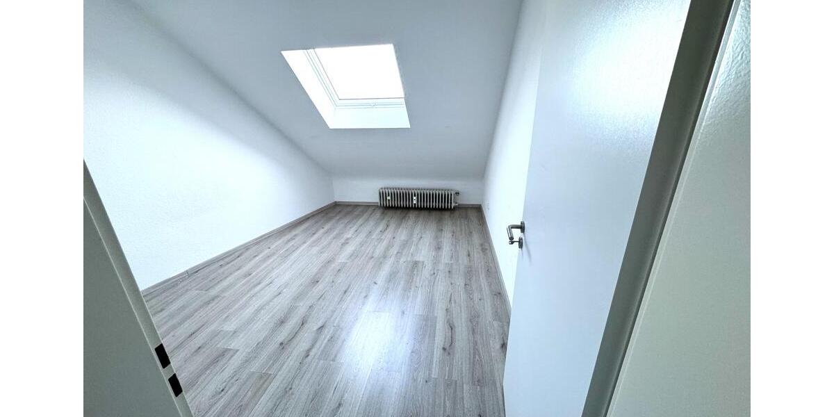 Dachgeschoßwohnung Kreuzau - 3 Zimmer, 57 m&sup2;, 600&euro; | Angebot:25884334