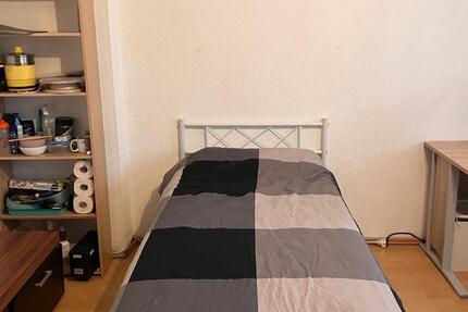Wohnung Aachen Aachen-Mitte - 6 Zimmer, 16 m&sup2;, 440&euro; | Angebot:26038709