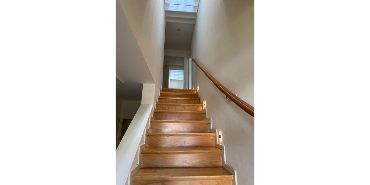 Reihenhaus Aachen Aachen-Mitte - 6 Zimmer, 172 m&sup2;, 2.500&euro; | Angebot:26696133