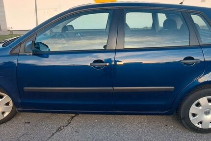 VW Polo 106.550 km 2.850 &euro; Aachen 52080