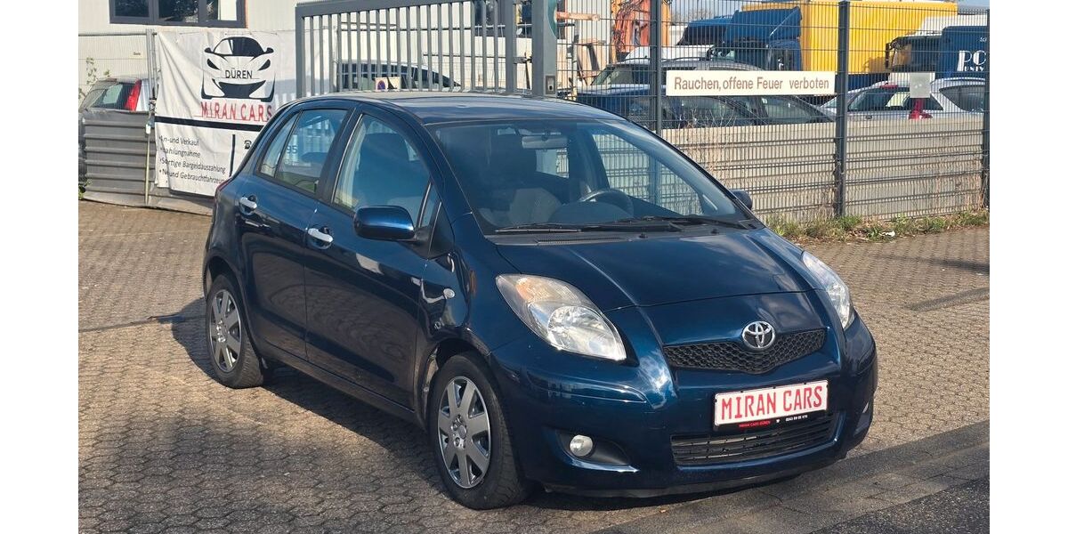 Toyota Yaris 197.711 km 2.999 &euro; Düren 52353