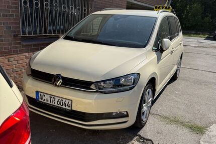 VW Touran 293.000 km 10.499 &euro; Herzogenrath 52134