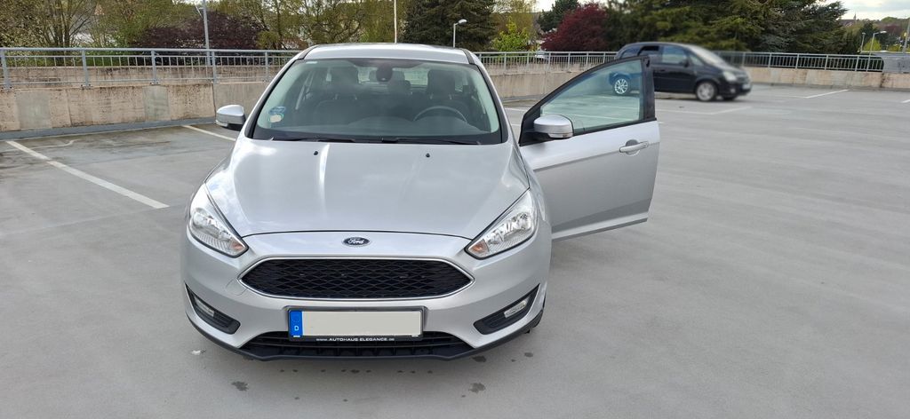 Ford Focus 42.000 km 7.950 &euro; Eschweiler 52249