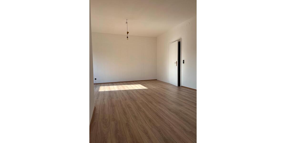 Dachgeschoßwohnung Herzogenrath - 3 Zimmer, 97 m&sup2;, 1.100&euro; | Angebot:26621379