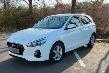 Hyundai i30 91.400 km 9.900 &euro; Langerwehe 52379