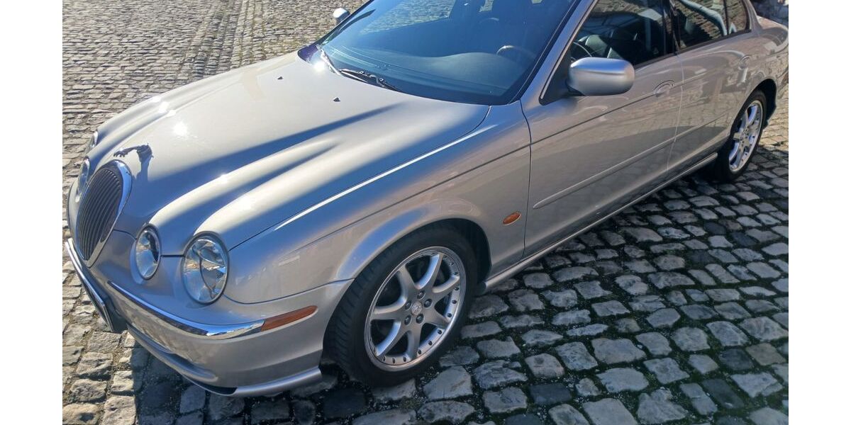 Jaguar S-Type 50.100 km 11.900 &euro; Aachen 52078