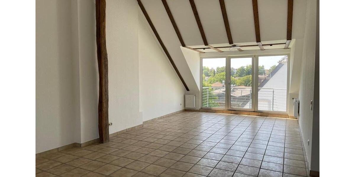 Etagenwohnung Stolberg (Rheinland) - 2 Zimmer, 100 m&sup2;, 850&euro; | Angebot:25478924