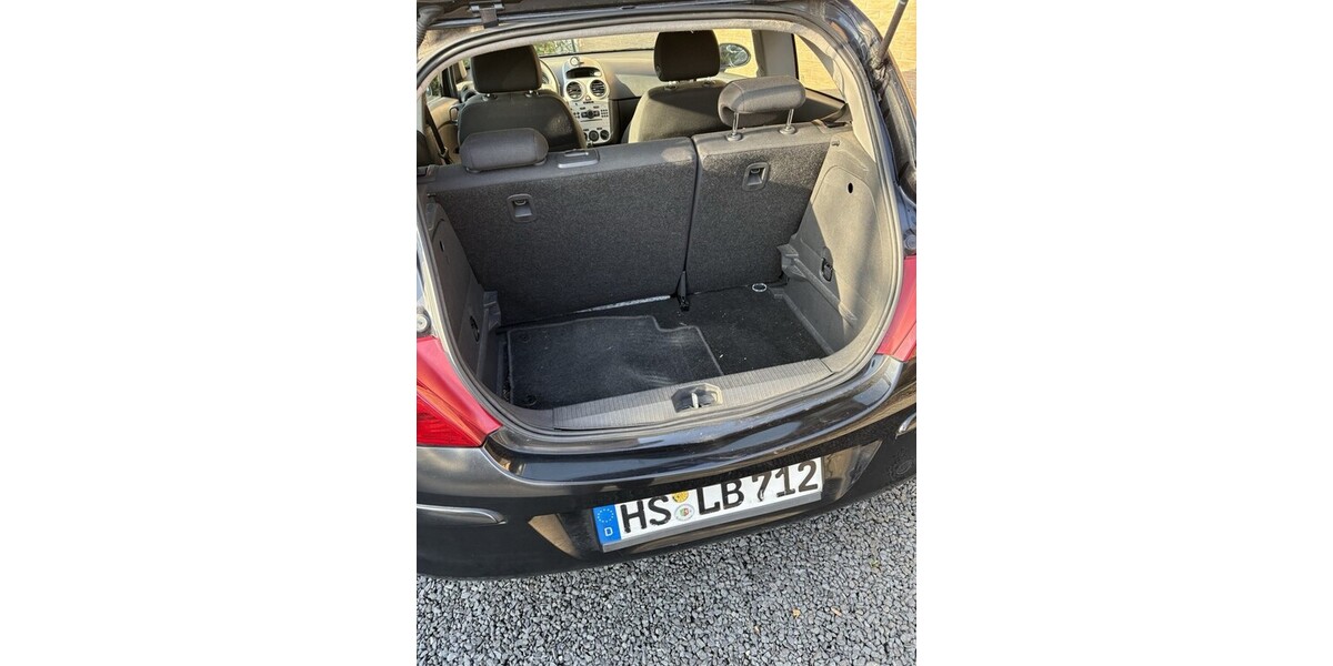 Opel Corsa D 155.000 km 2.420 &euro; Heinsberg 52525