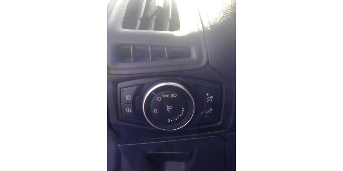 Ford Focus 103.000 km 6.900 &euro; Kreuzau 52372