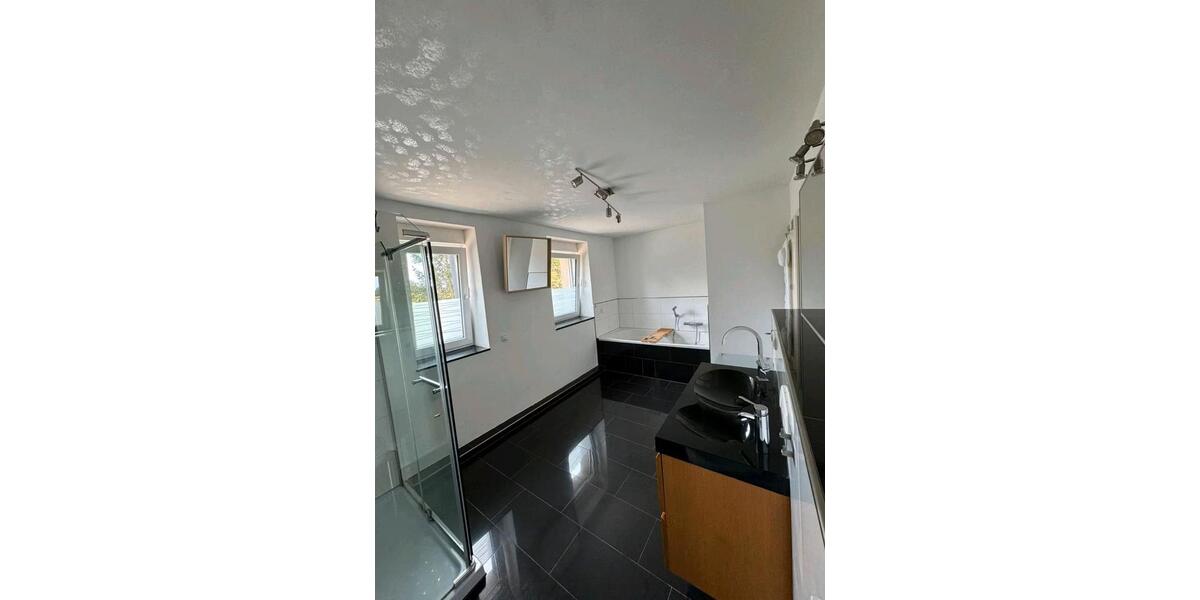 Reihenhaus Alsdorf - 7 Zimmer, 260 m&sup2;, 570.000&euro; | Angebot:26063326