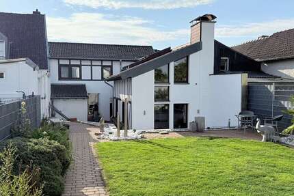 Haus Stolberg Büsbach - 12 Zimmer, 290 m&sup2;, 420.000&euro; | Angebot:26103091