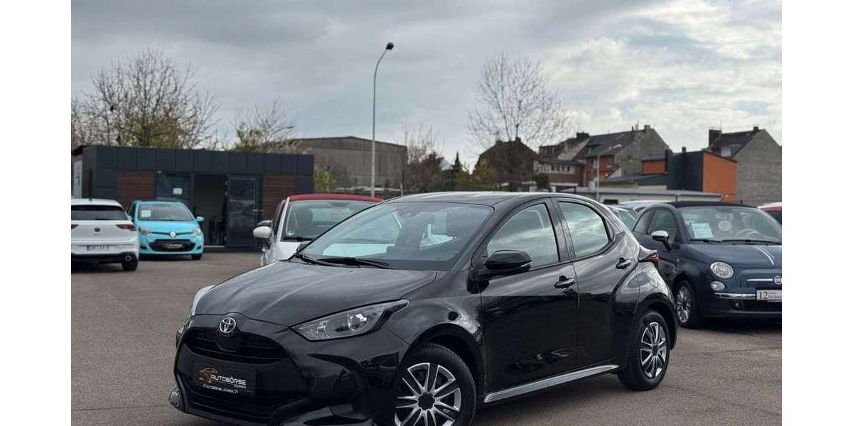 Toyota Yaris 57.563 km 15.799 &euro; Düren 52349