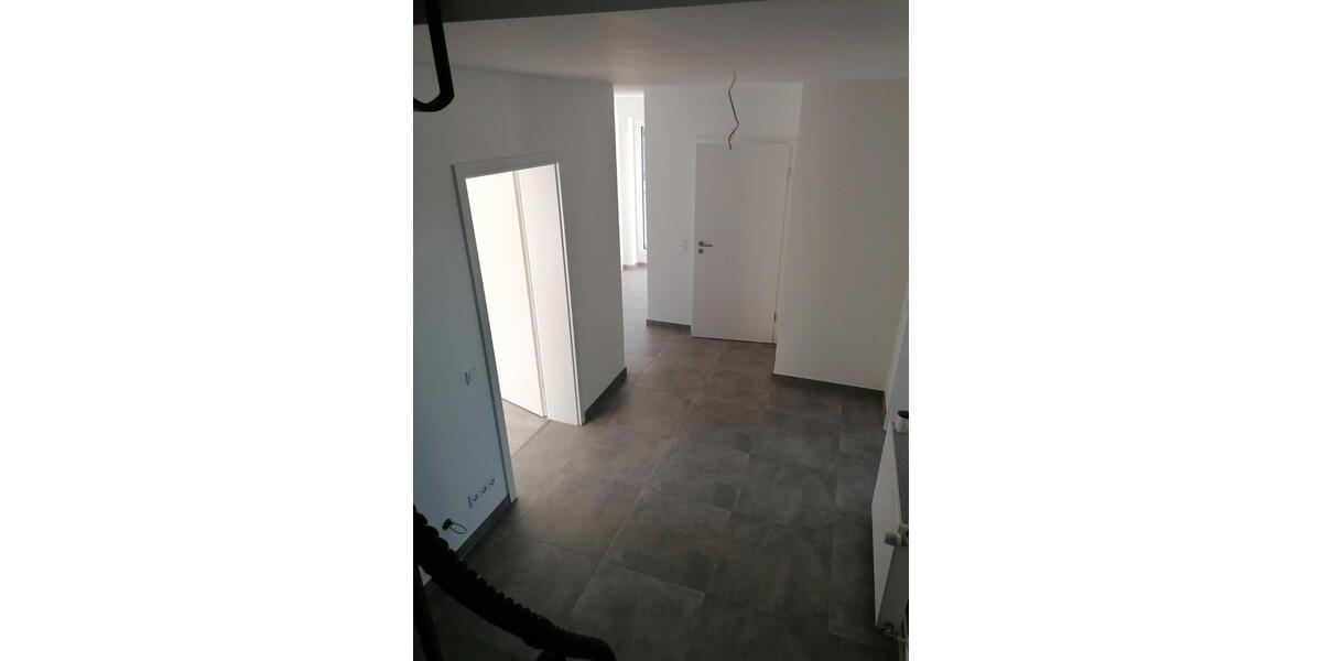 Etagenwohnung Bedburg - 4 Zimmer, 106 m&sup2;, 900&euro; | Angebot:26042229