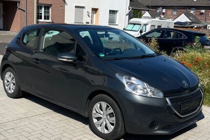 Peugeot 208 85.000 km 5.100 &euro; Niederzier 52382