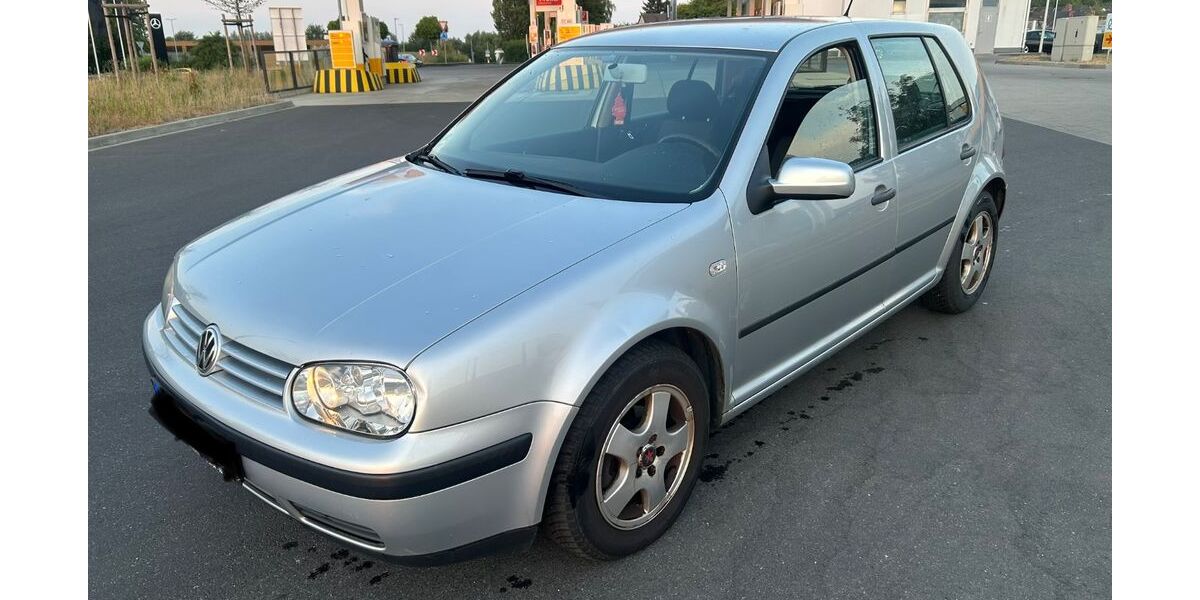 VW Golf 157.000 km 1.600 &euro; Herzogenrath 52134