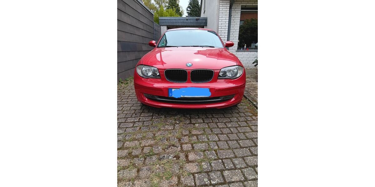BMW 118 141.000 km 2.900 &euro; Würselen 52146