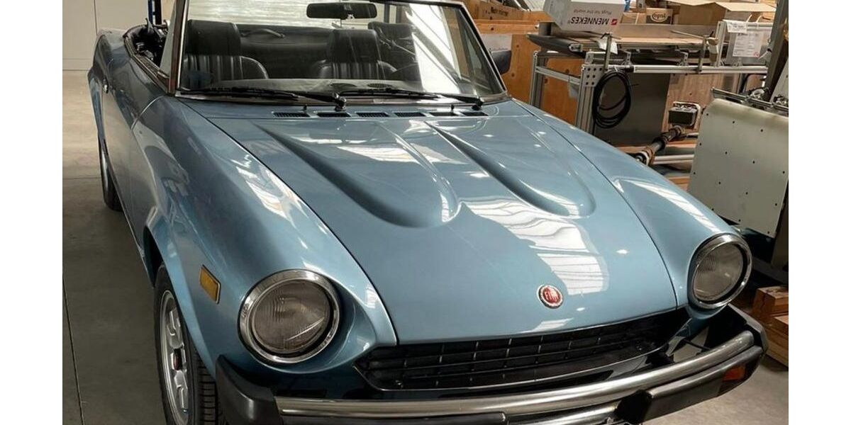 Fiat 124 Spider 188.000 km 10.800 &euro; Gangelt 52538