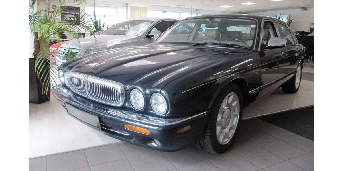 Jaguar Daimler 93.200 km 33.500 &euro; Düren 52353