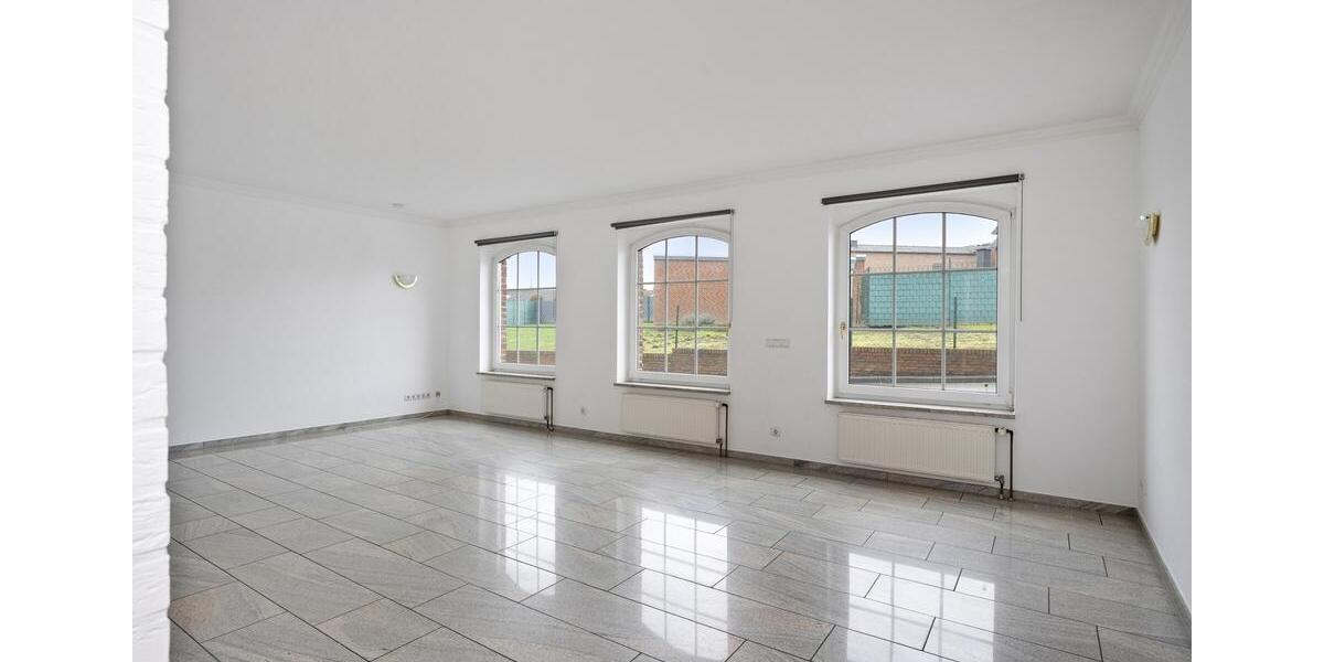 Einfamilienhaus Gangelt - 6 Zimmer, 220 m&sup2;, 2.400&euro; | Angebot:25160824