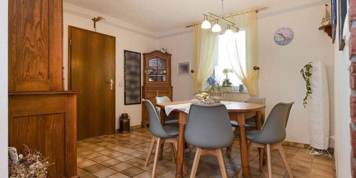 Einfamilienhaus Gangelt / Stahe Stahe - 8 Zimmer, 225 m&sup2;, 325.000&euro; | Angebot:25746547