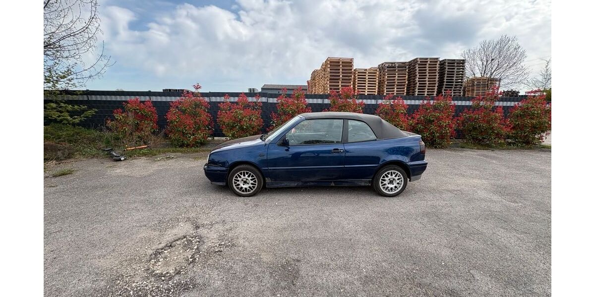 VW Golf 181.500 km 2.700 &euro; Jülich 52428